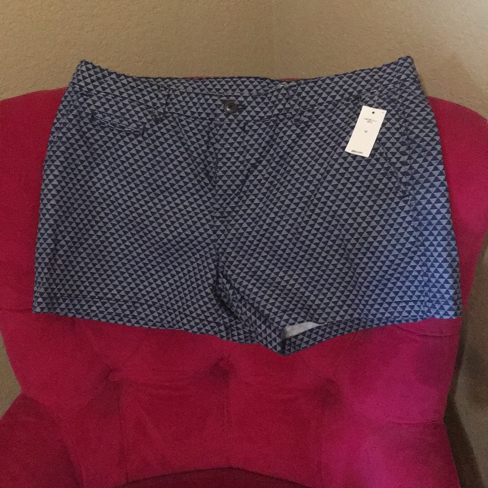 GAP geometric print shorts